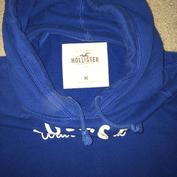 Blue Hollister Hoodie - Picture 2 of 3
